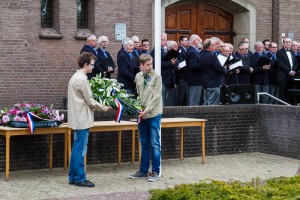 4 mei dodenherdenking Scouting ulft kranslegging