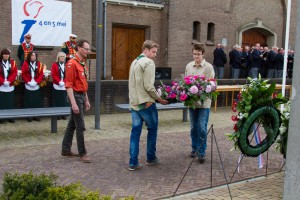 4 mei dodenherdenking Scouting ulft kranslegging 4