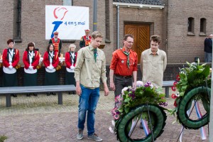 4 mei dodenherdenking Scouting ulft kranslegging